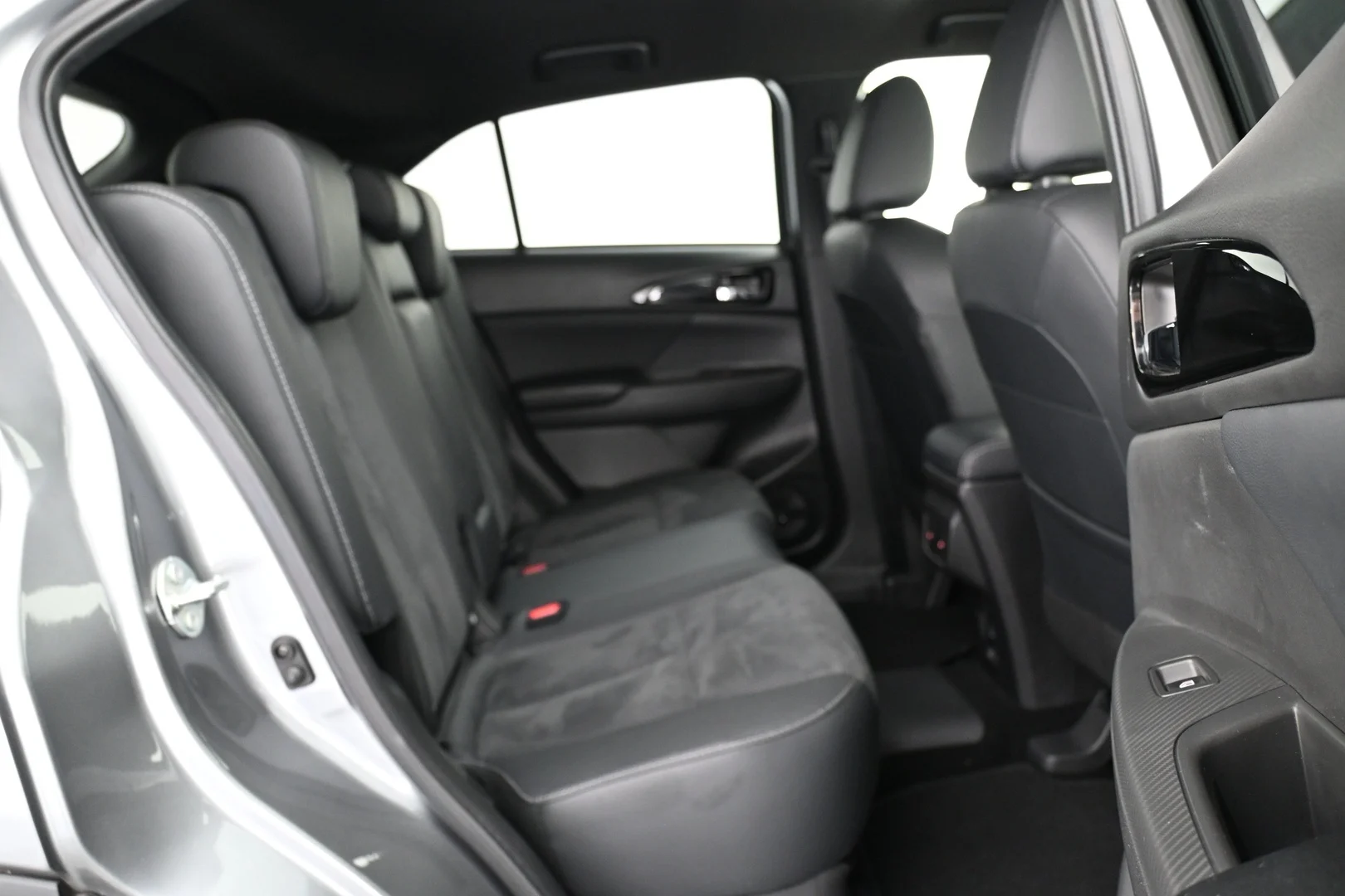 Car Image - 2kIExDlg5bnOxo3rZwLt3c