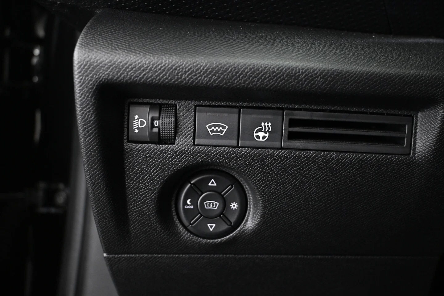 Car Image - 4R17RVQGoqZ7iE3RxXkTJi