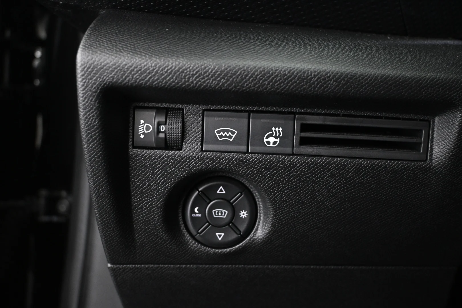 Car Image - 4R17RVQGoqZ7iE3RxXkTJi