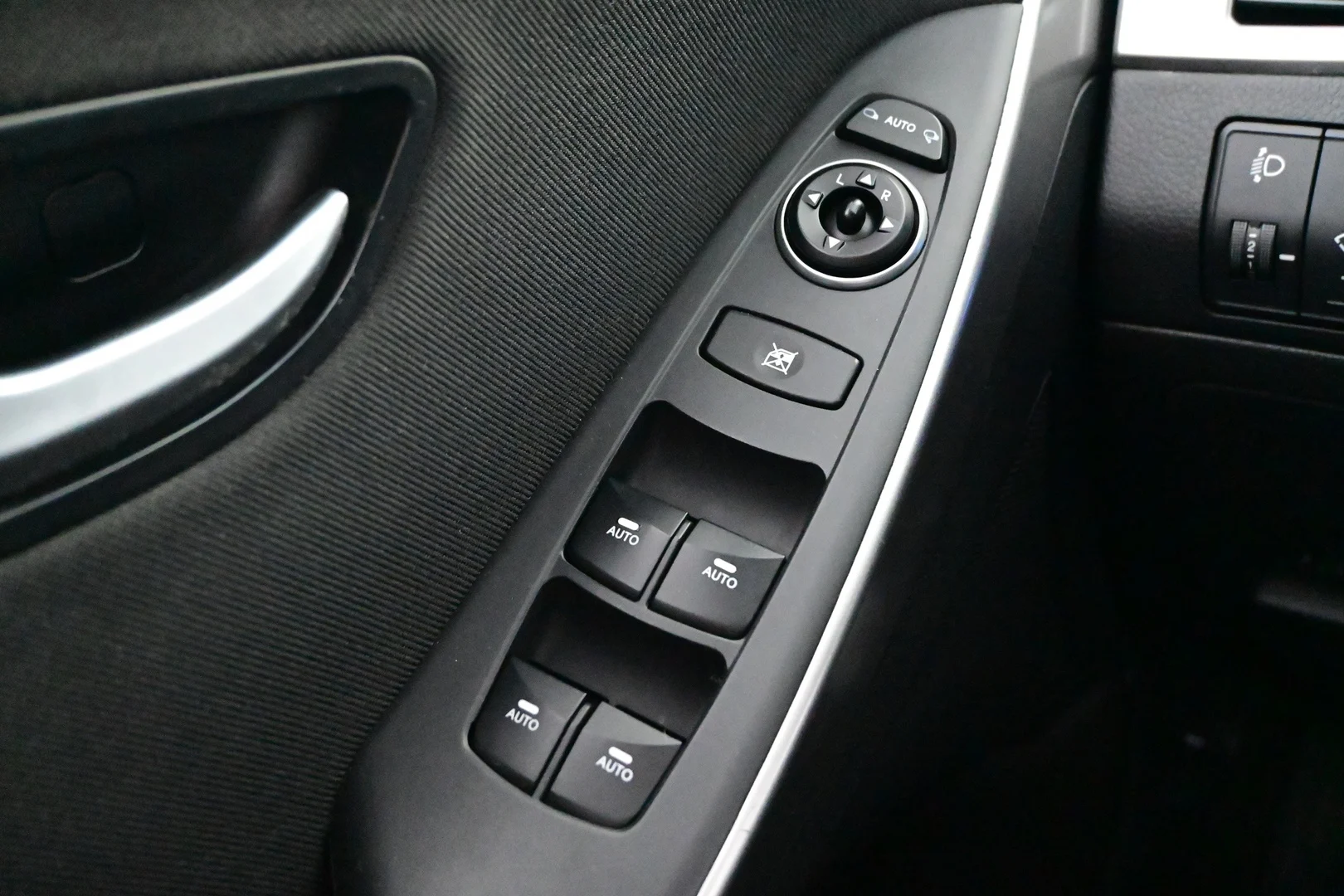 Car Image - 7smQrYWretsoIrdgWQ5tdA
