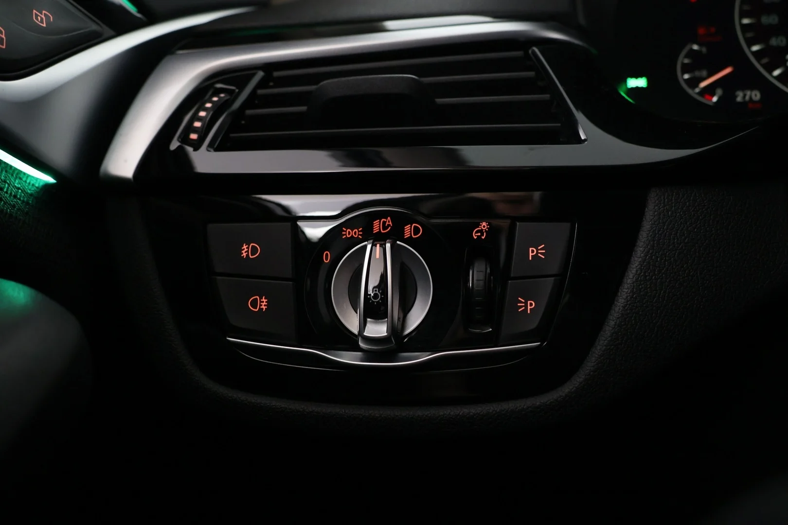 Car Image - 4gkiOL7HSZGBhY18i7W1up
