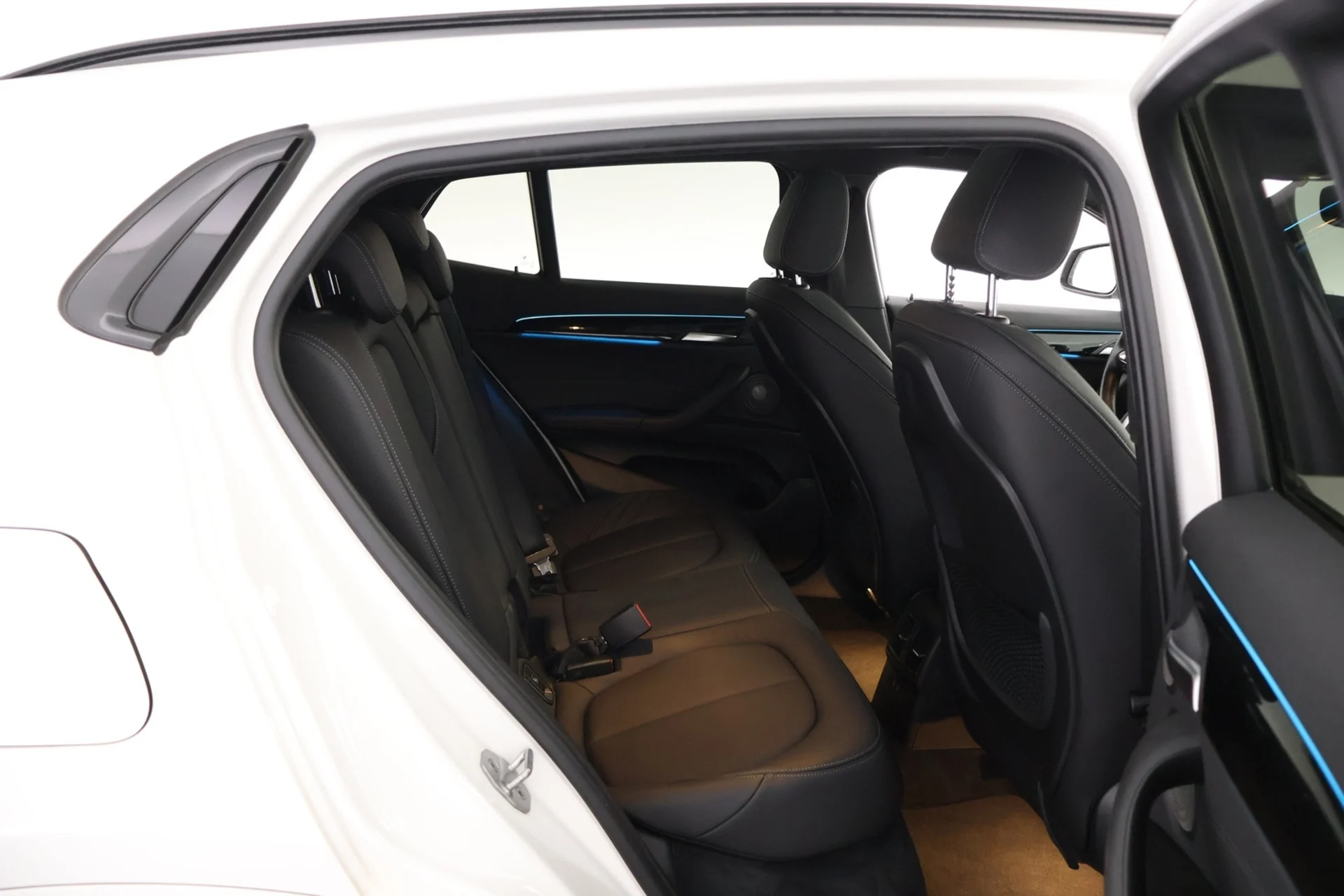 Car Image - 1v35O8j8XNIqpy3MDoNd6E