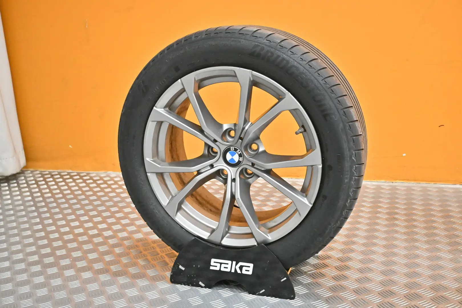 Car Image - 4TJWIZKplAoY1ov1IbxHOj