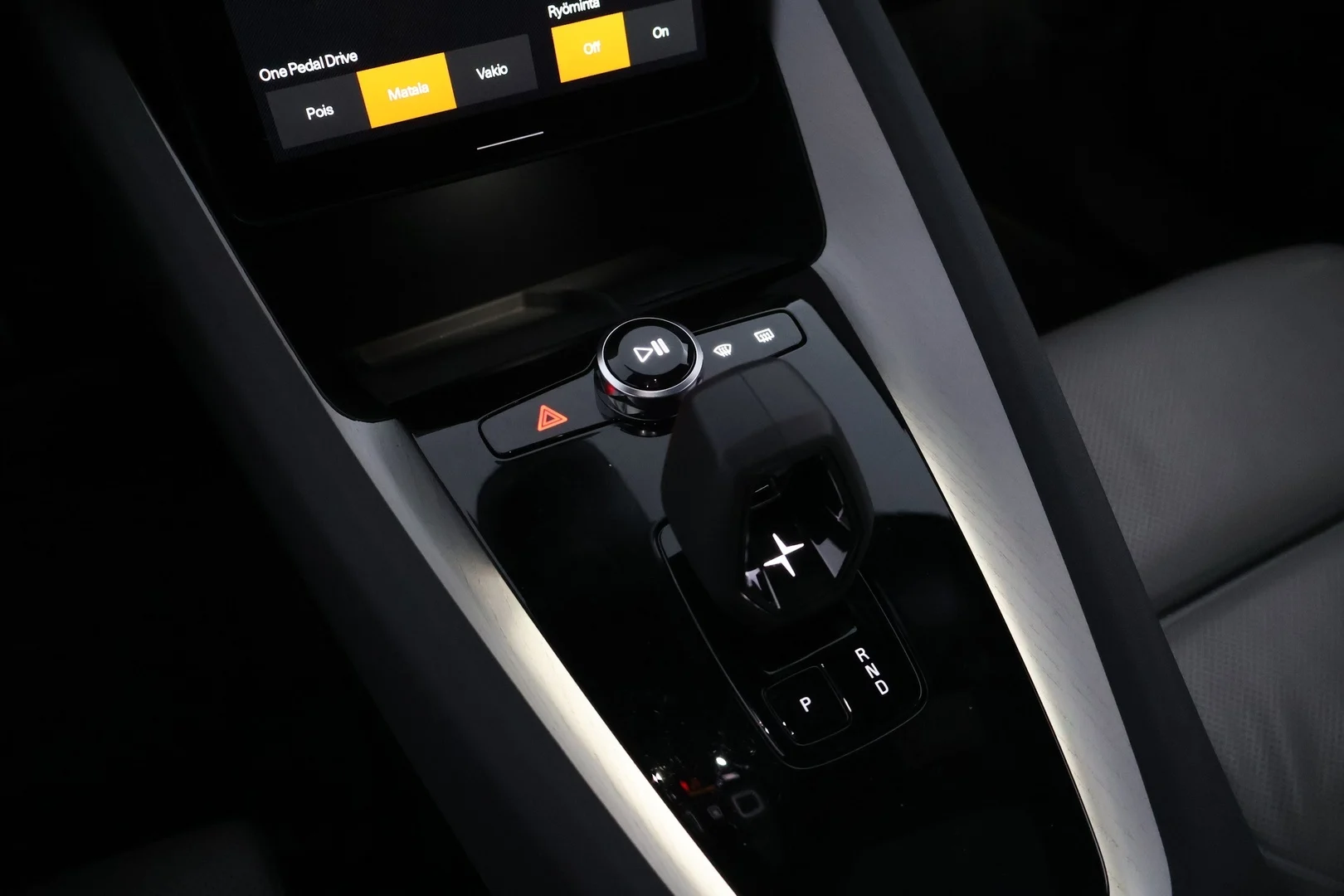 Car Image - 5jidrn0A5YU1l9xbCuML0p