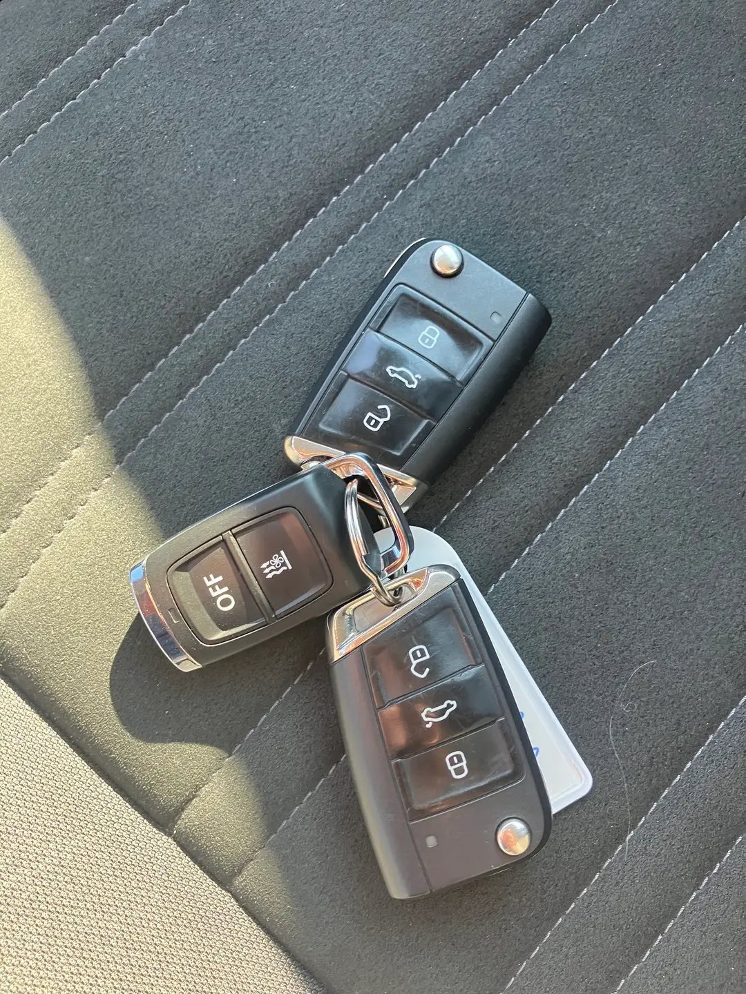 Car Image - 2YJWTf0rpwVoiyKmxI0NEu