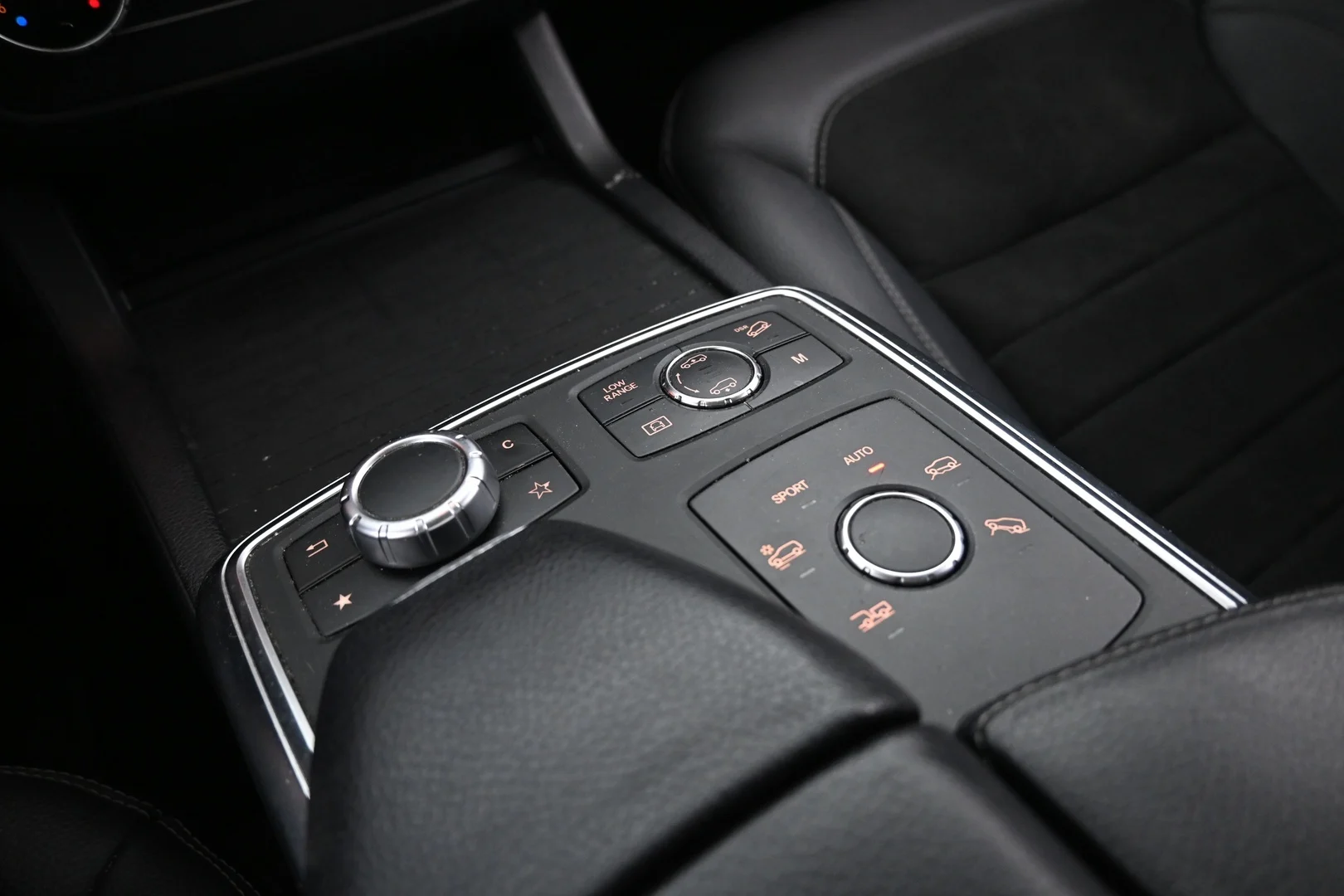 Car Image - 2eYDl3GLE6EOTe6HoSUlWb