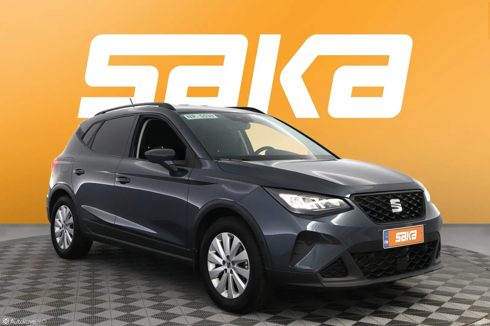 Car Image - 7wnYBNxSlCVZocsAQA8XK7