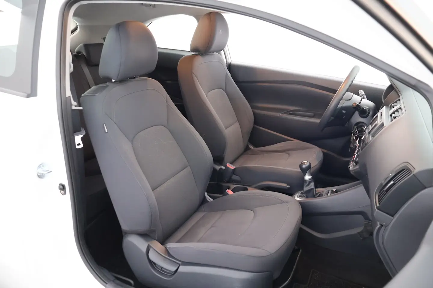Car Image - 6ul8rdxoiJmsXLLjdFapgd