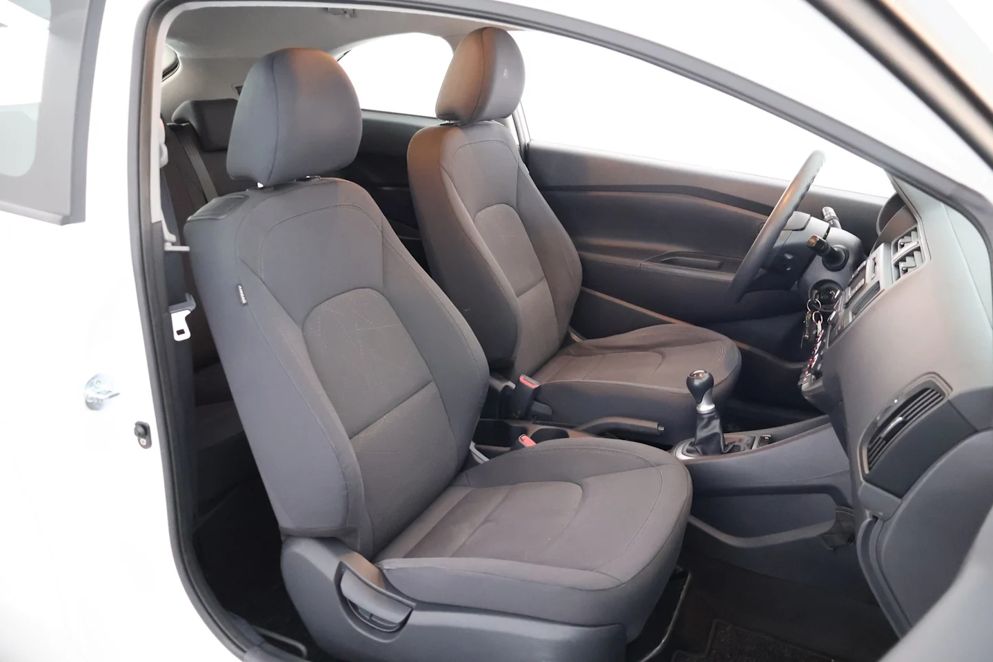 Car Image - 6ul8rdxoiJmsXLLjdFapgd