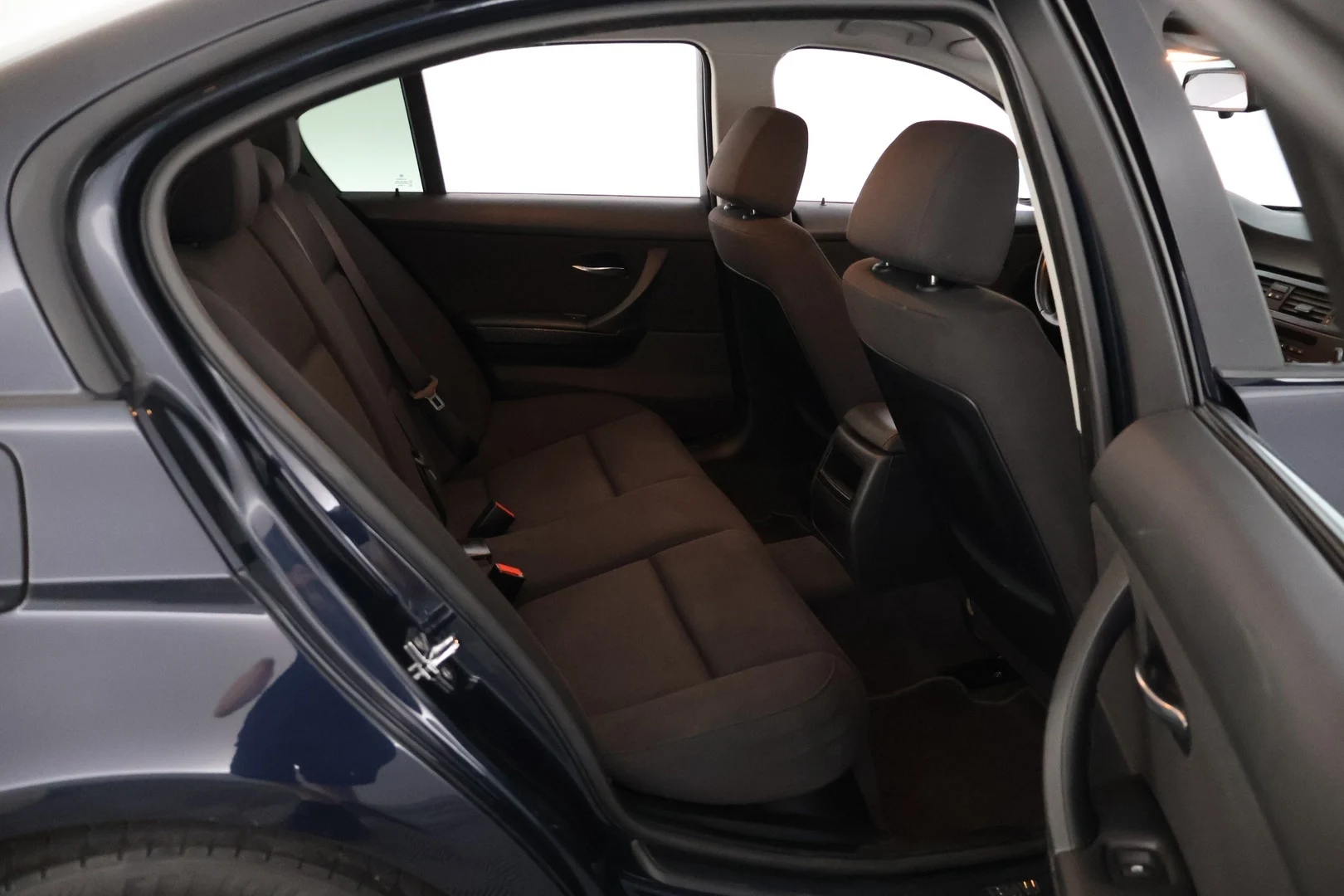 Car Image - 2OfMKBMN5IoAJHYinkKHMA