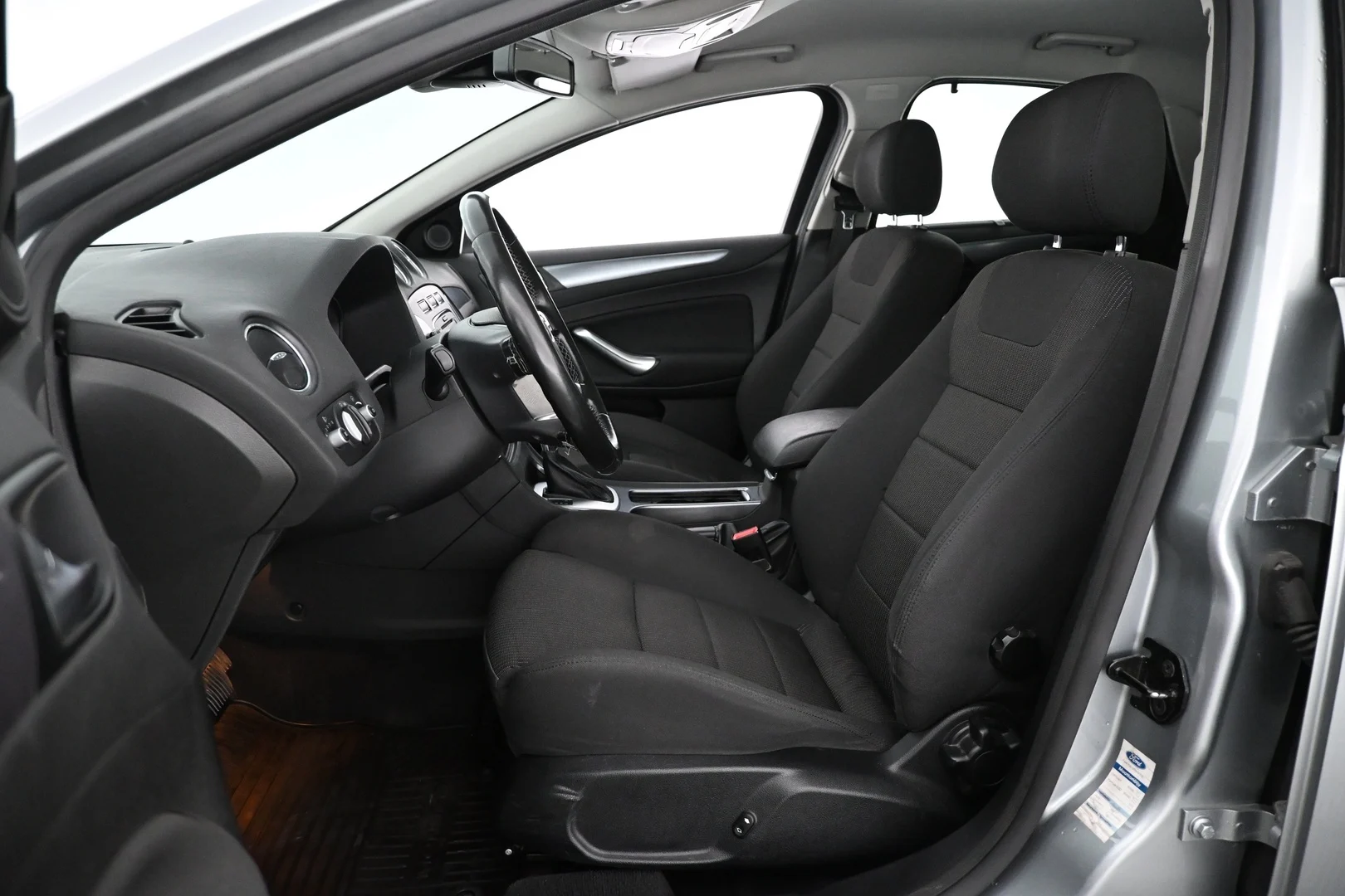Car Image - 5KNz8YVX6r0tbtXjGzbpJh