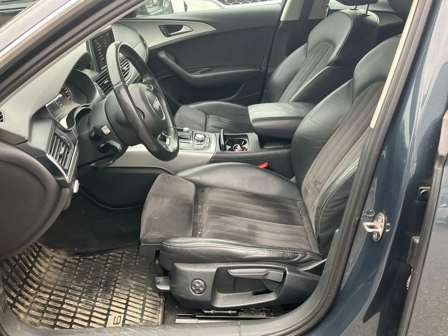 Car Image - aoU1ctYKUhYfIZFR0uBvY