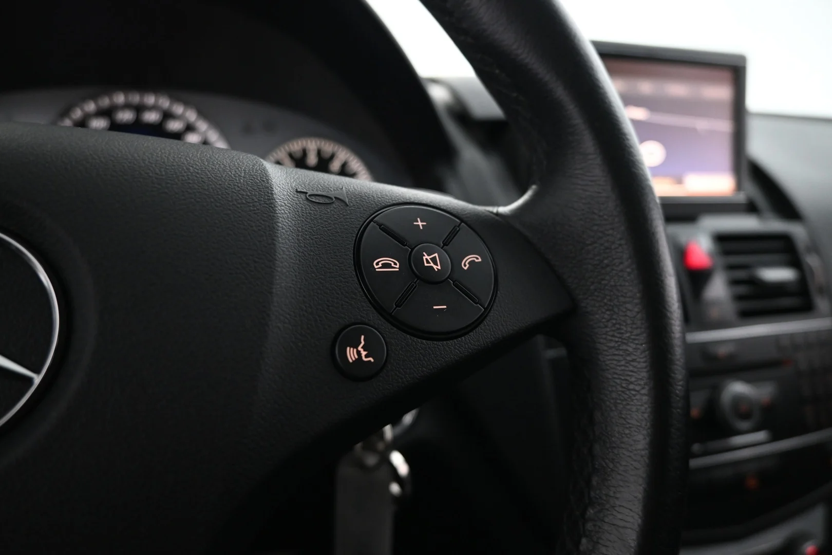 Car Image - MvbLfXewEC9pIBcFryfA8