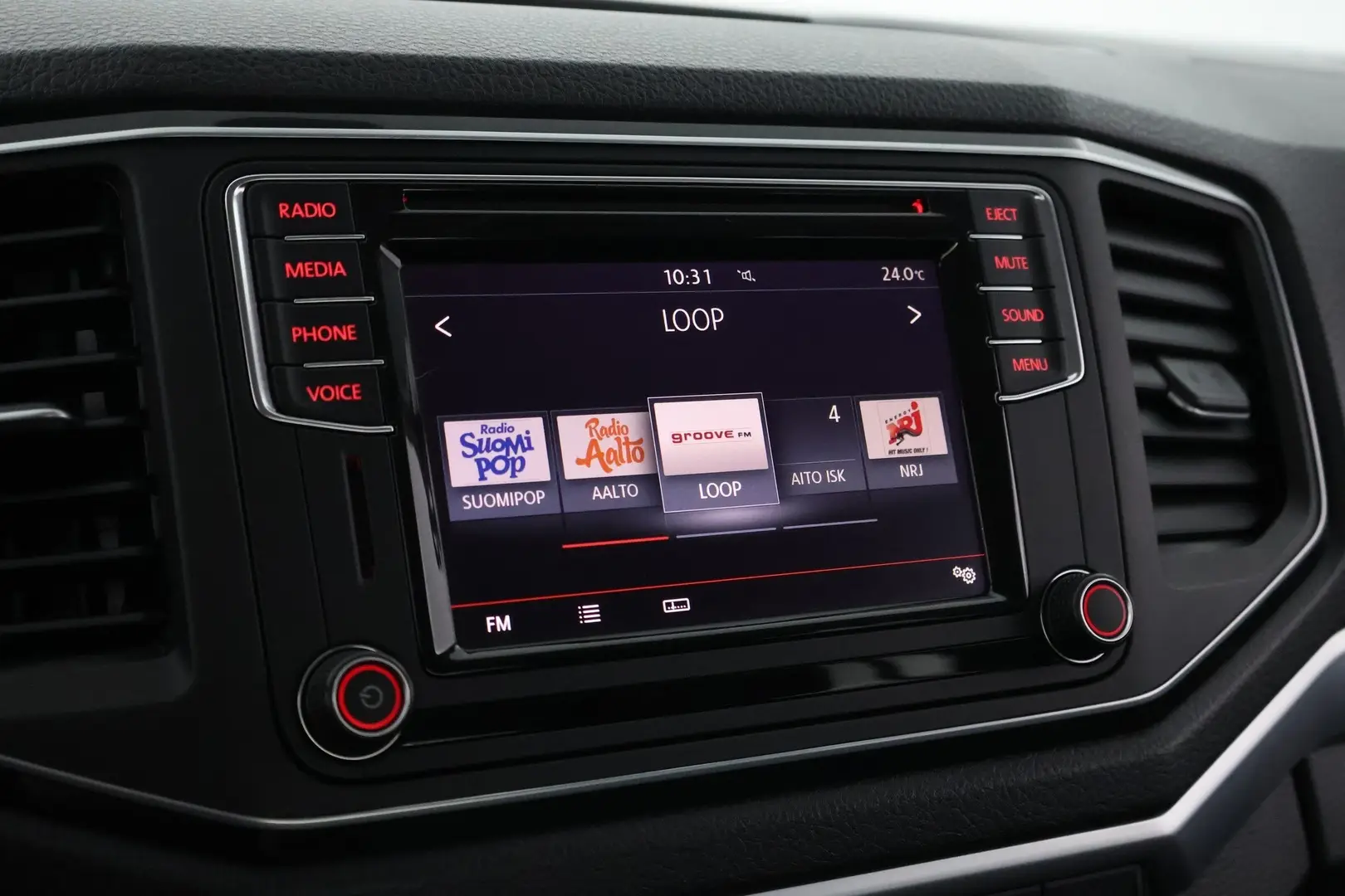 Car Image - 5fIUU6OGiCnivMp8aaXiDB