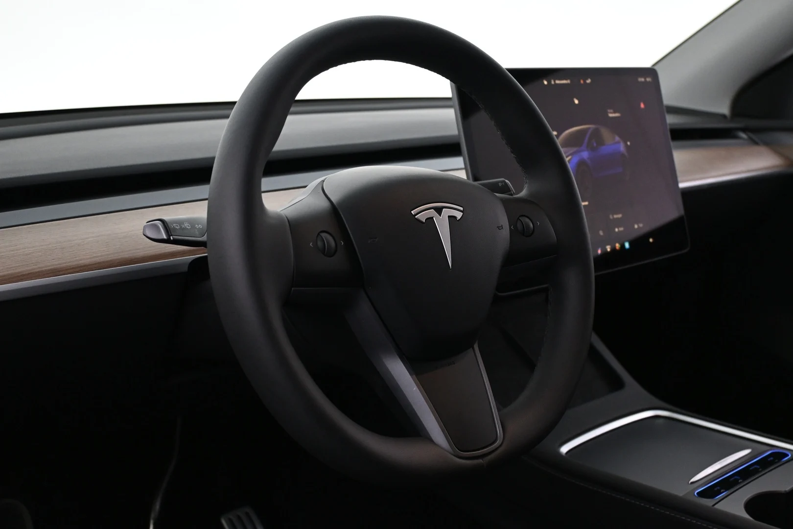 Car Image - 6KFrTvMiPNQIE3udR5bzGI