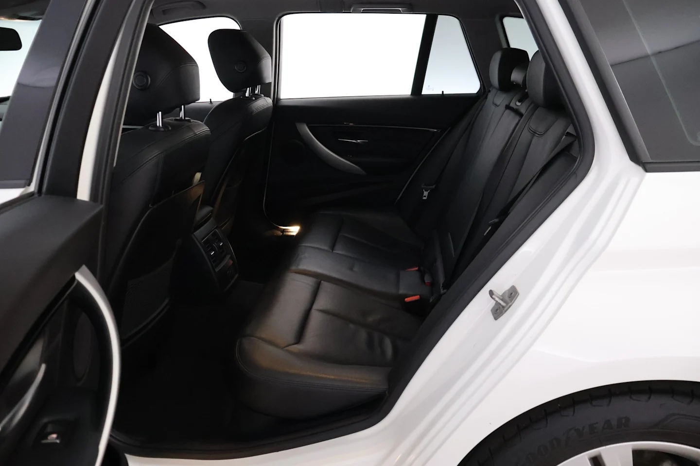 Car Image - 7uDwTd9yiFSF0mu9nd8U1c