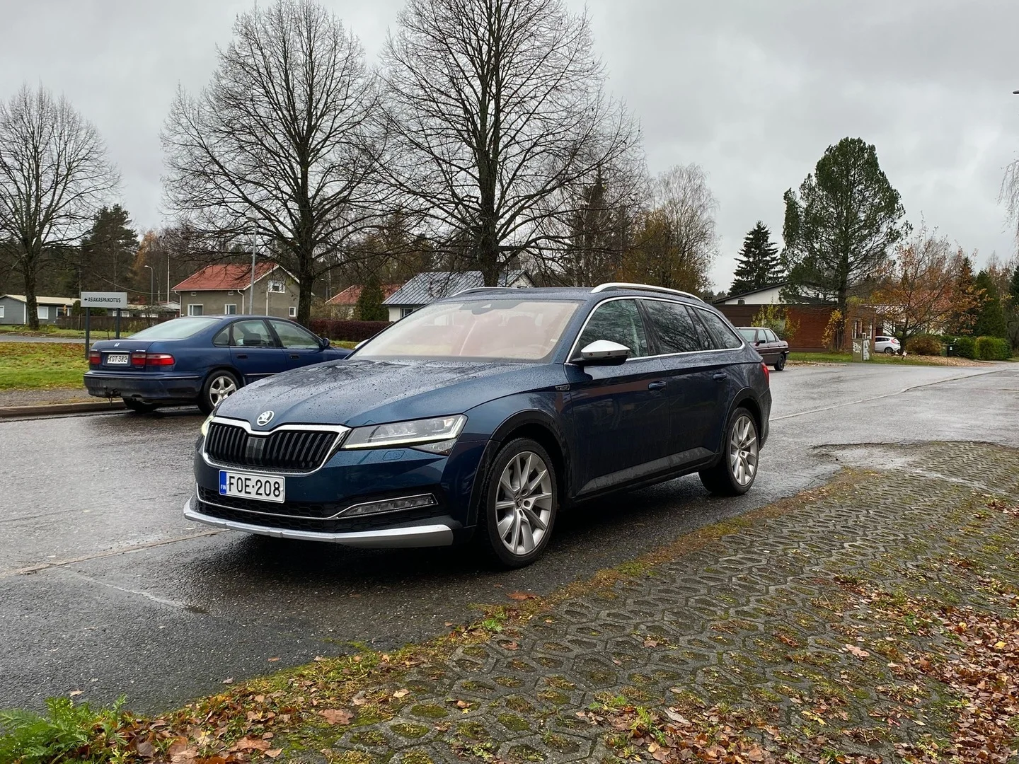 Car Image - 1CsOBHF4fWk0iY4tky3Q5G