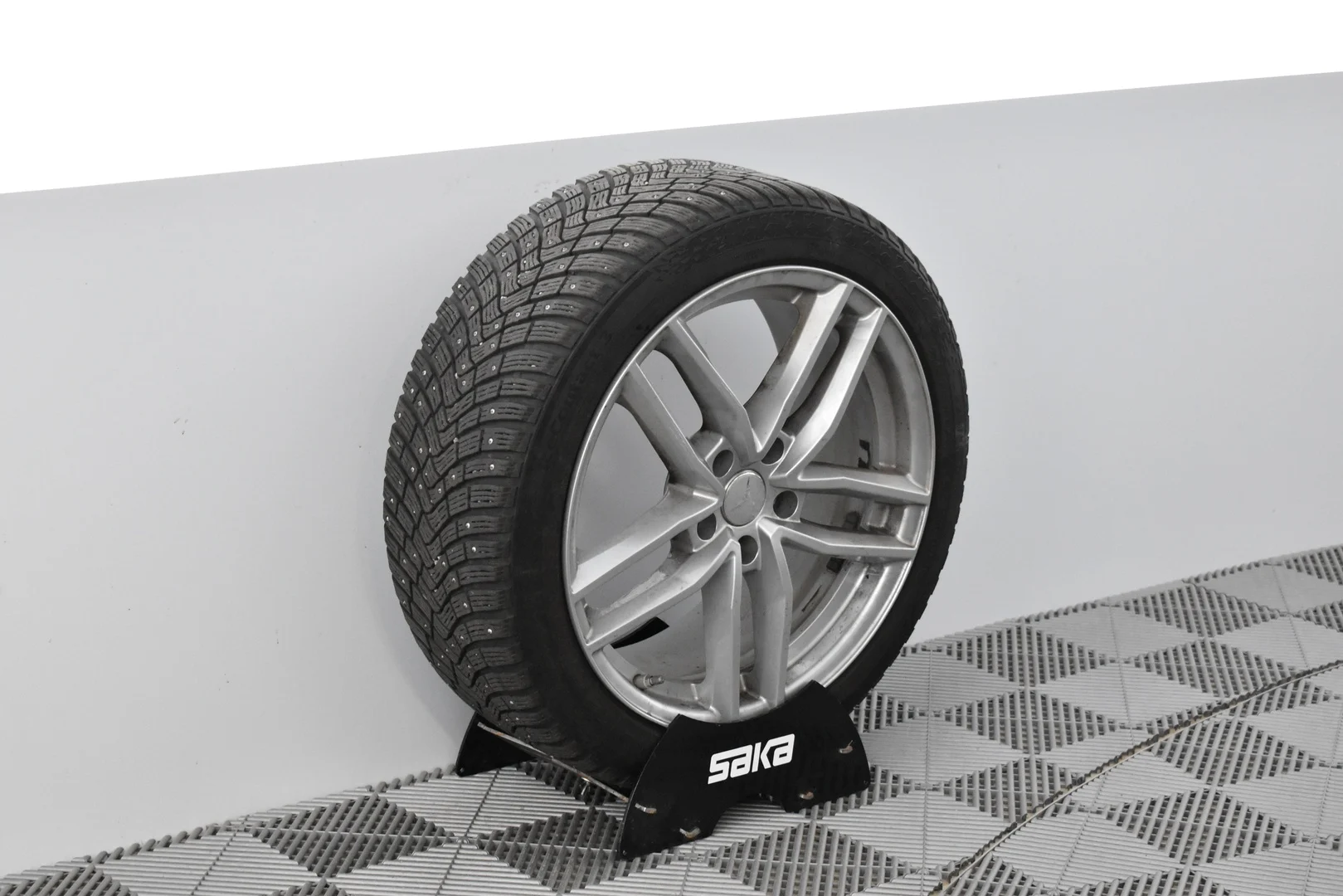 Car Image - 6Cw2L6fHPp6GsKNCLhVjrM
