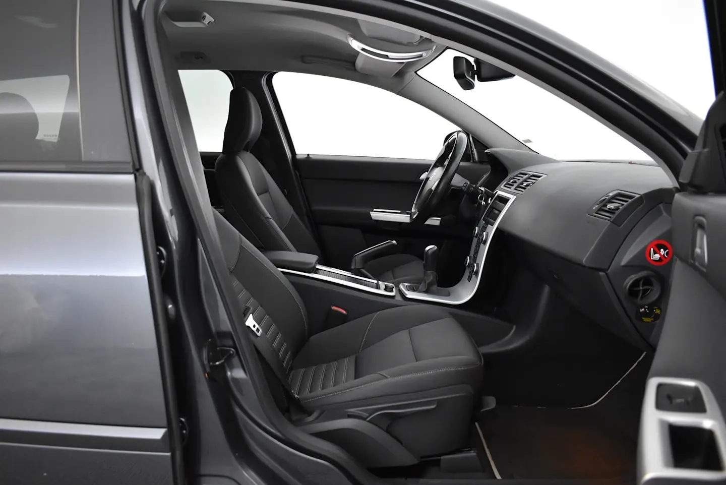 Car Image - d9xGQwJWQYDalNb4sWHY3