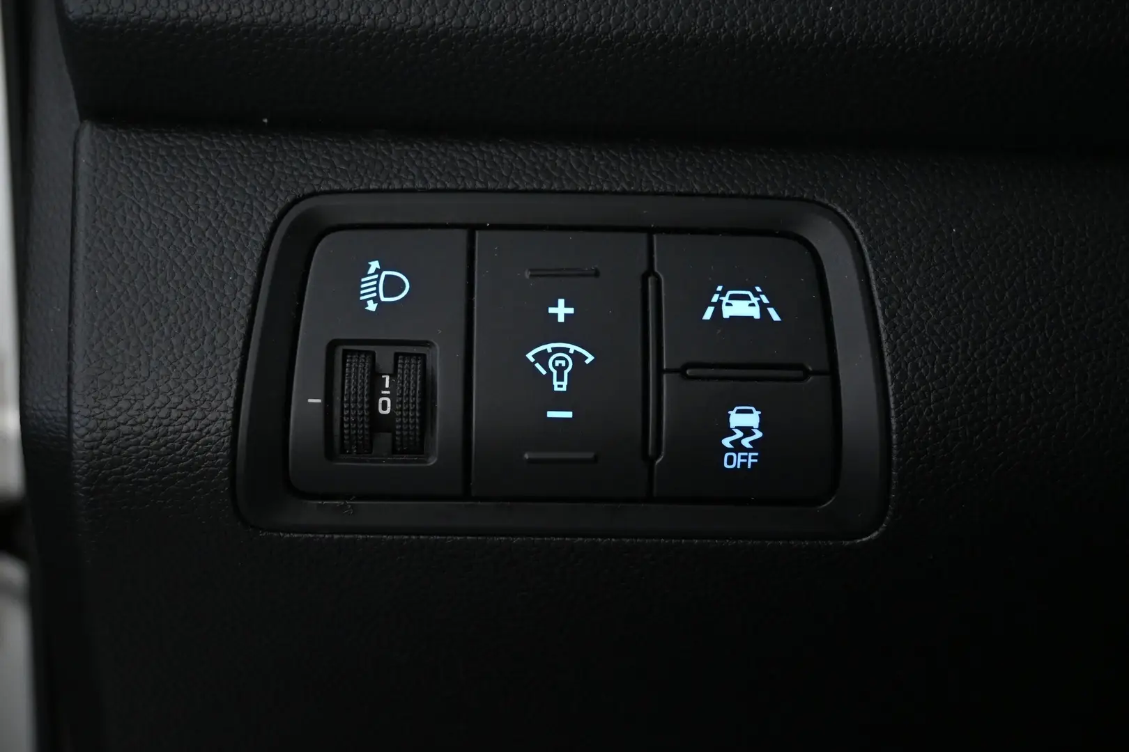 Car Image - 6q1ZojmoIPSLsVUOR7S7qj