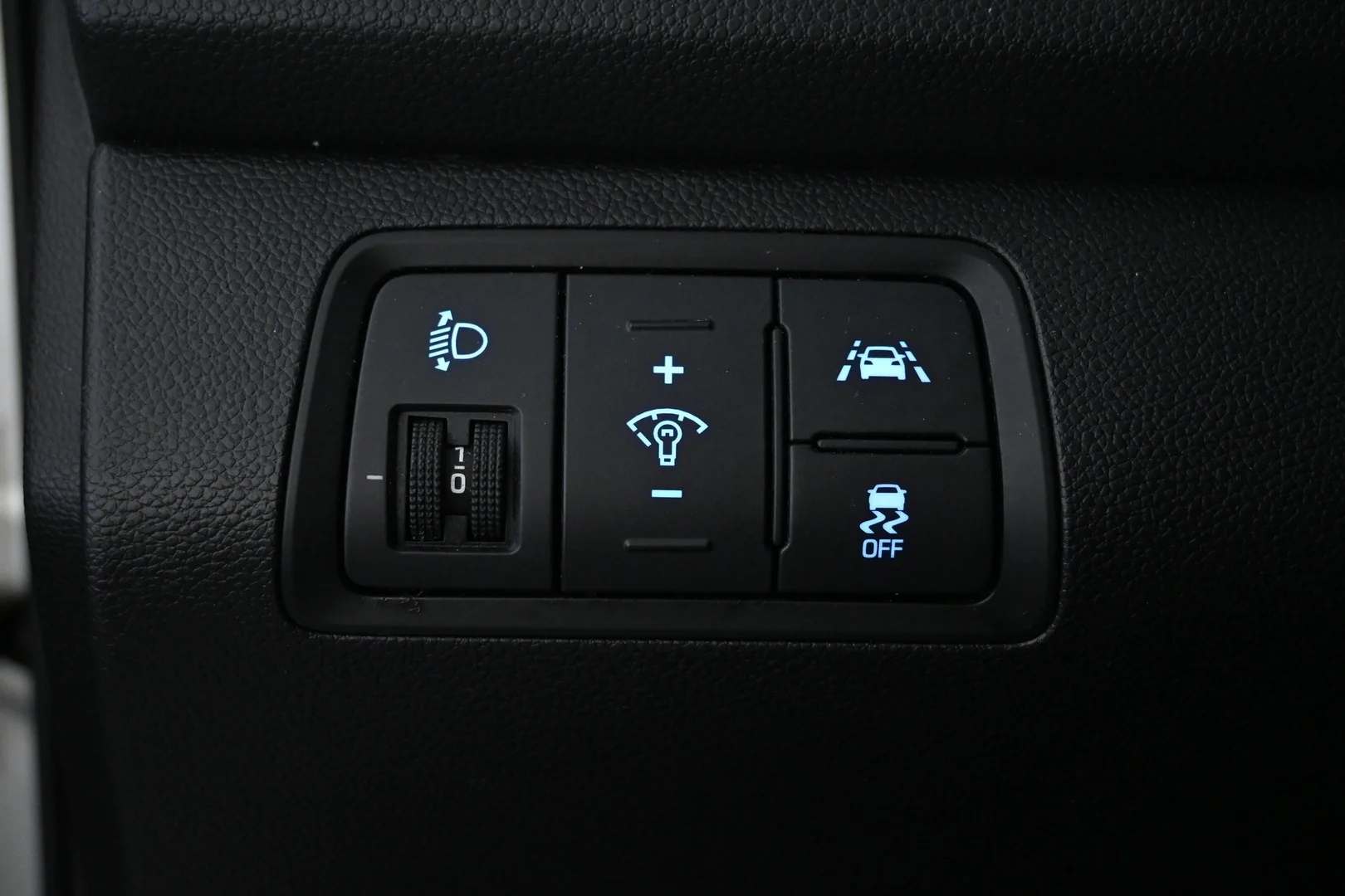 Car Image - 6q1ZojmoIPSLsVUOR7S7qj