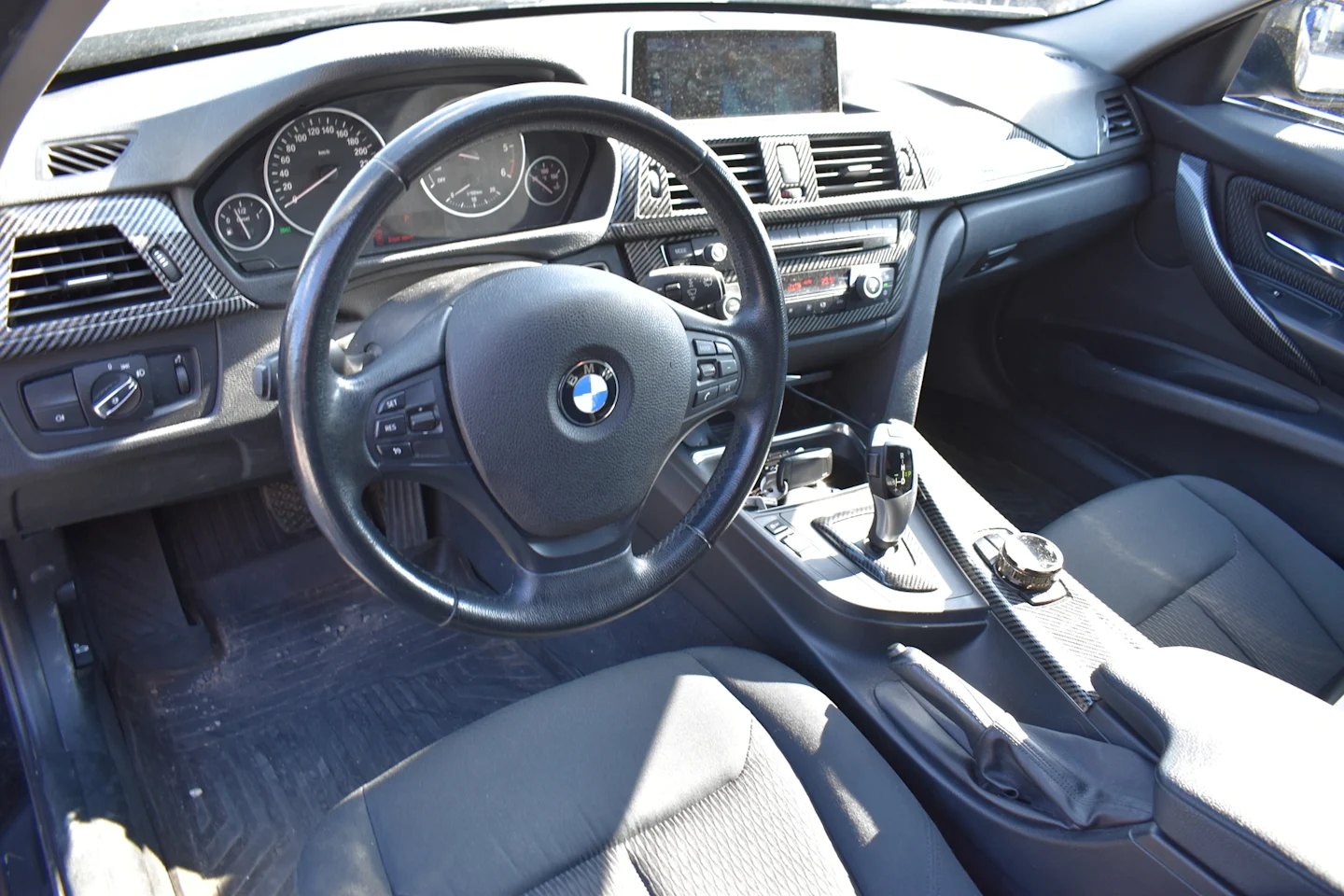 Car Image - xTTOVWgoigXYlx2ybWEaB