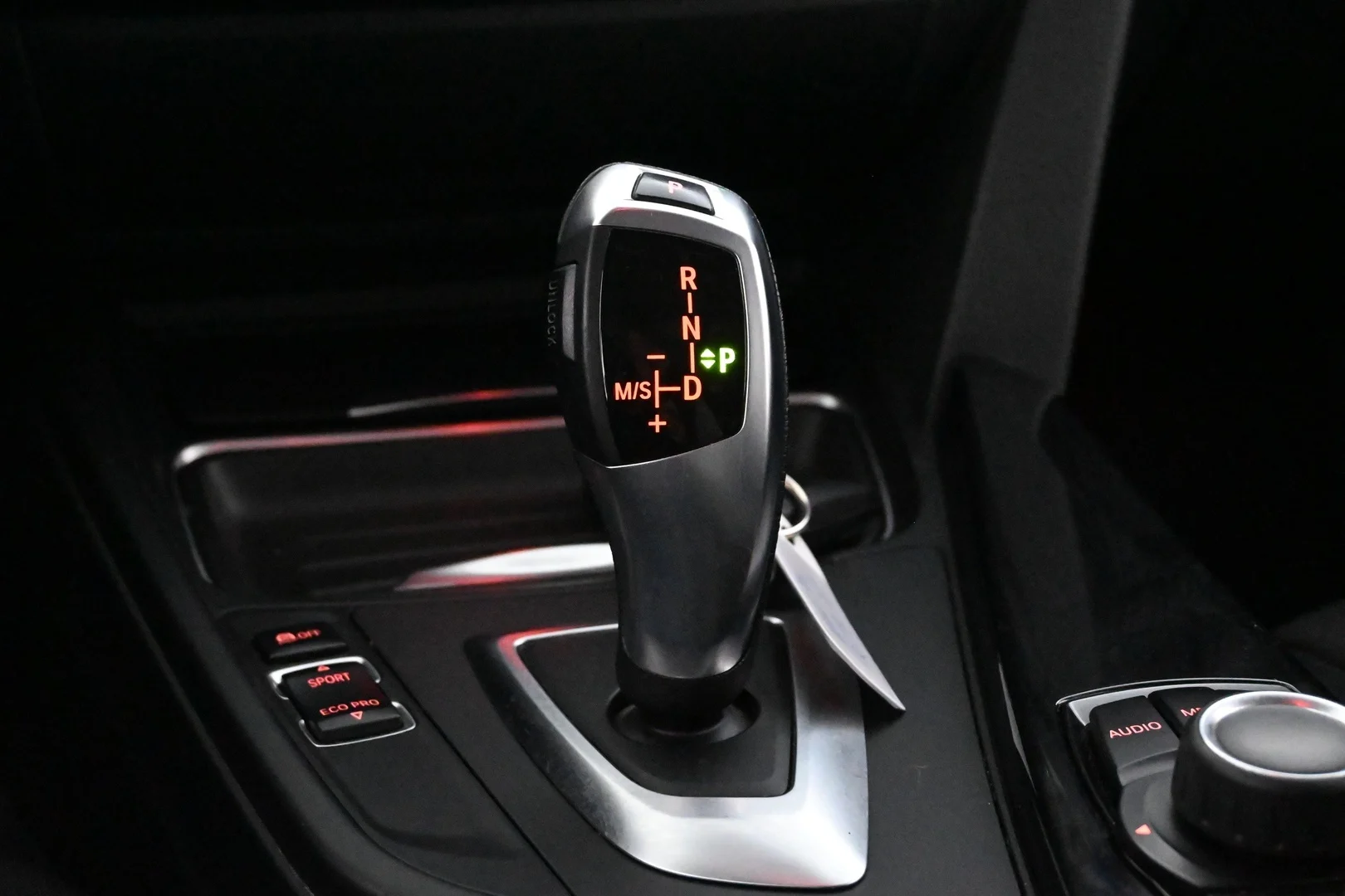 Car Image - 6QxDa8B4Y9ctJ4tv0pW524