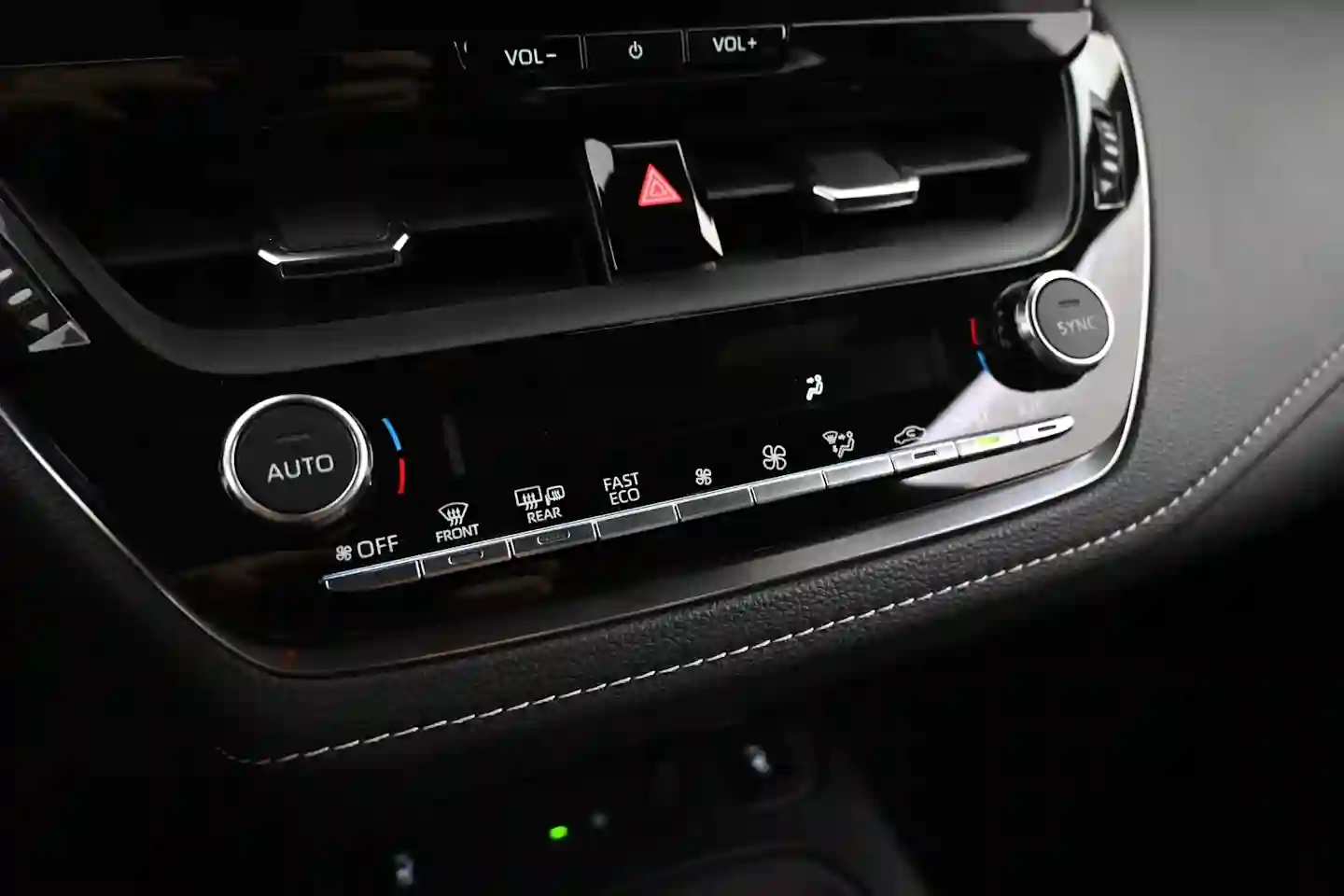 Car Image - 2ExMIWCoX8mUs53YSjvVLS