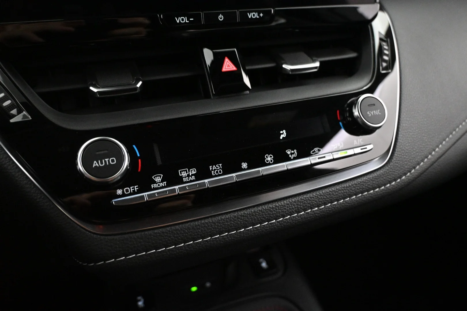 Car Image - 2ExMIWCoX8mUs53YSjvVLS