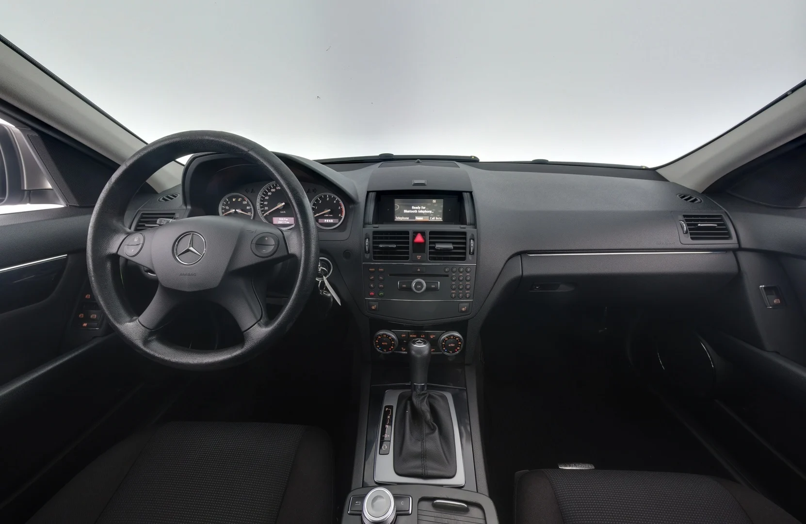 Car Image - 2cVxRjBnHZotTZbMOexOmV