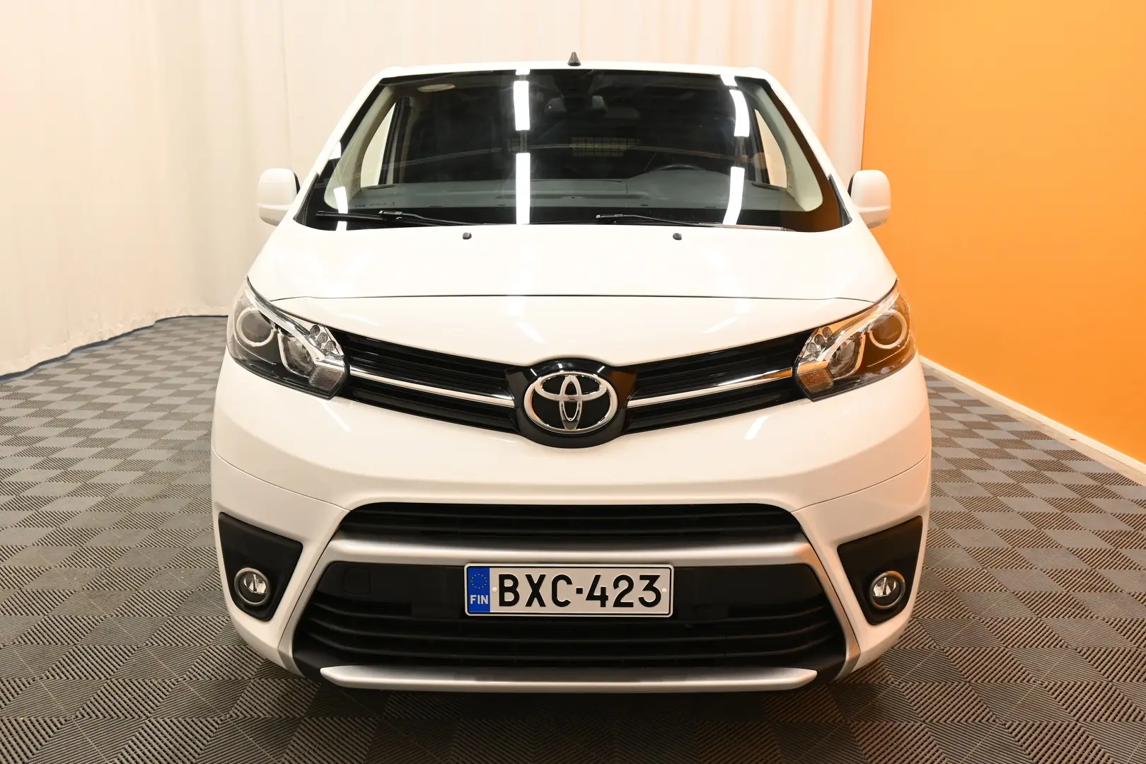 Car Image - 15NmQl2wyJOmXk7sPKSInK