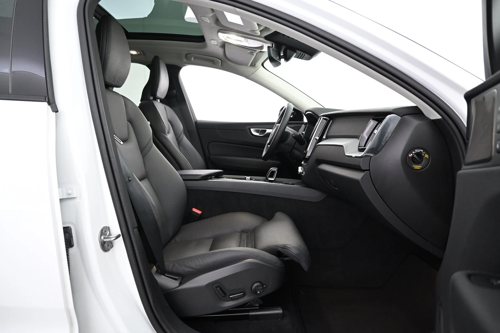 Car Image - 2CFlMgHHxXsTDWjw6G04DA