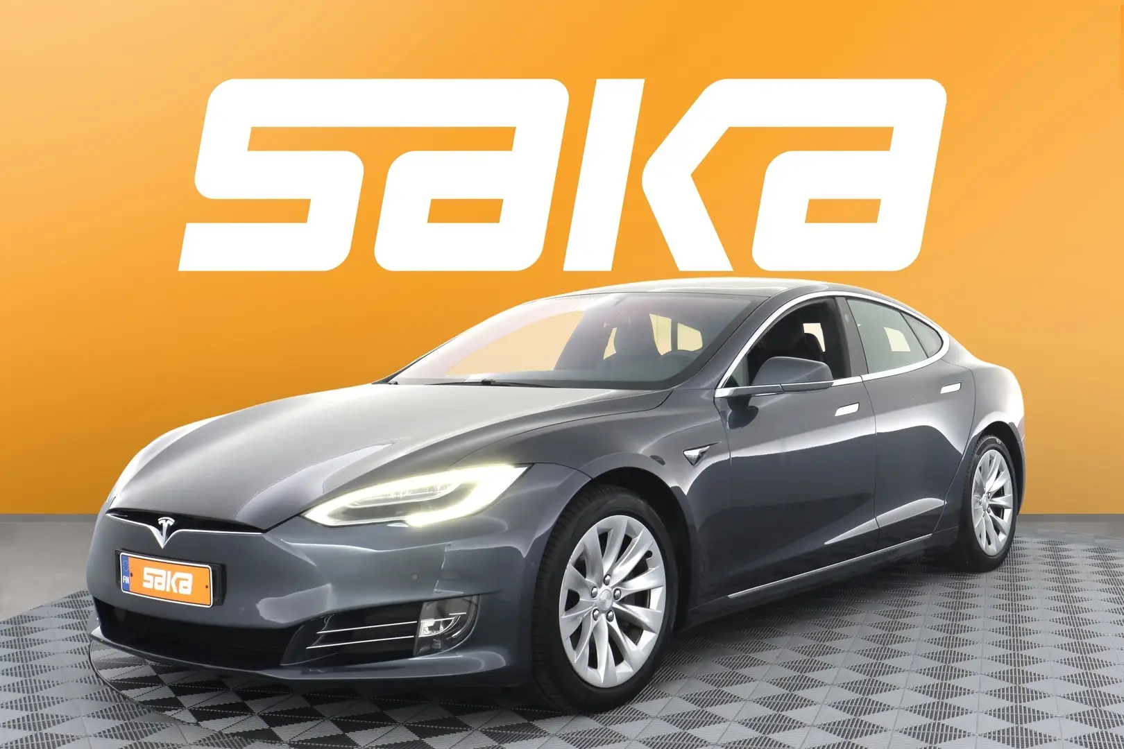 Car Image - c88SvOfYR5ksDAqvTxoUU