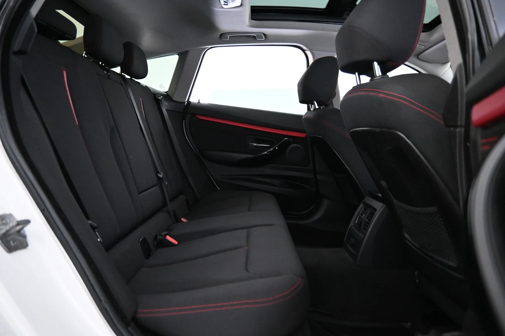 Car Image - 4xr2EqPXnRsAuJnPp1osOG