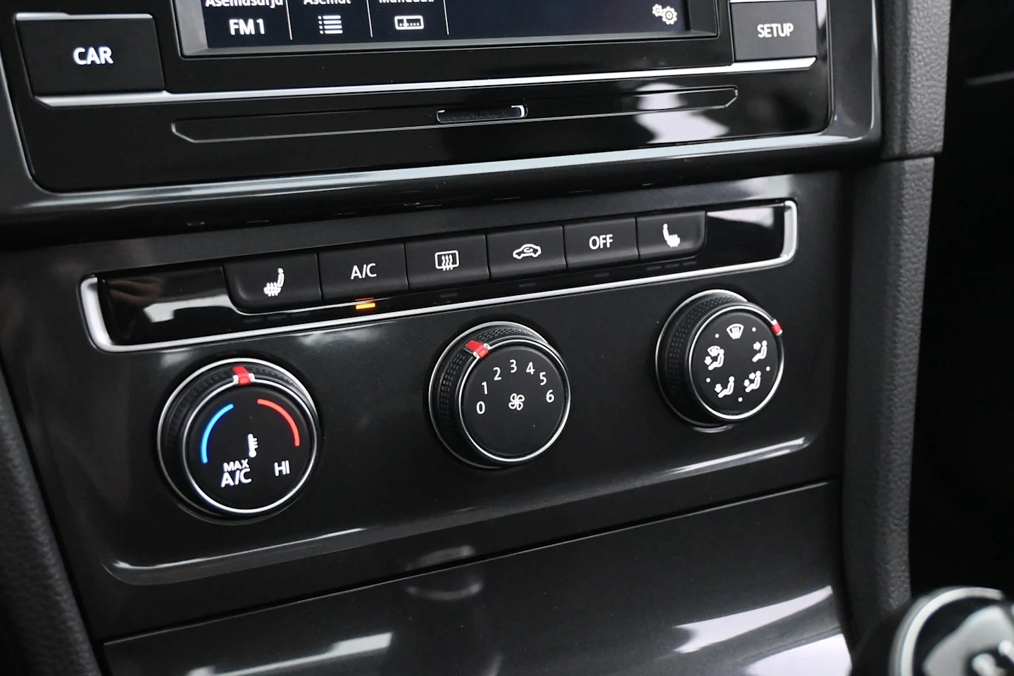 Car Image - 5YxZA9G4IeALDXHZgMwjIO