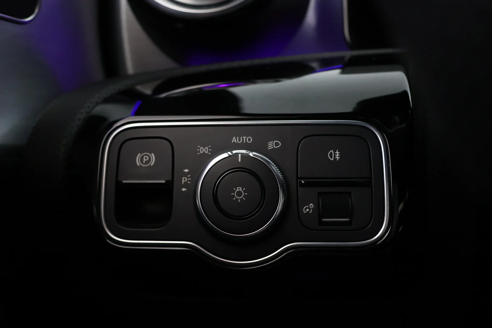 Car Image - 7vDdaeBgGQNoU0sIeI7sam