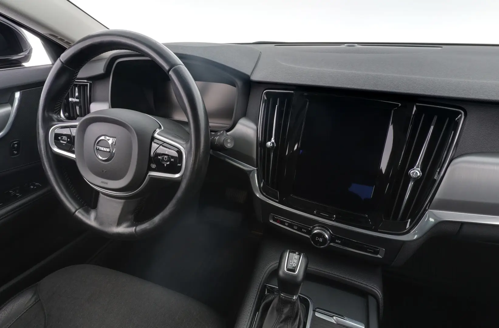 Car Image - 1GhW3ckCoL7Zix7tGcgBsE