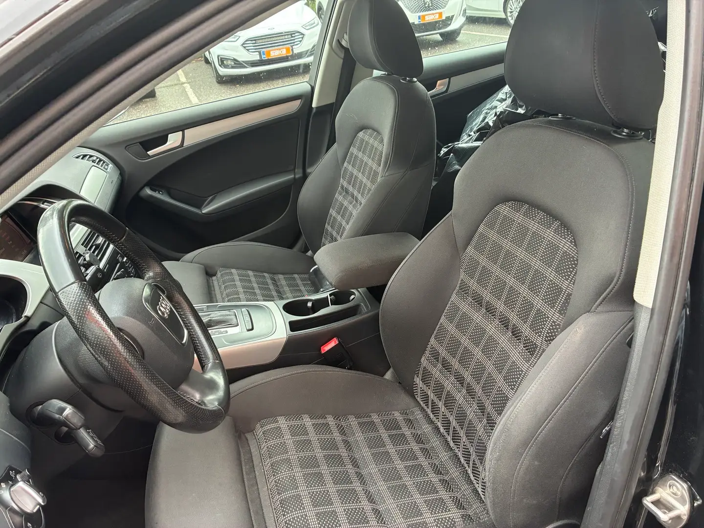 Car Image - 7kFa21UdyyndU0olT4Ceyr