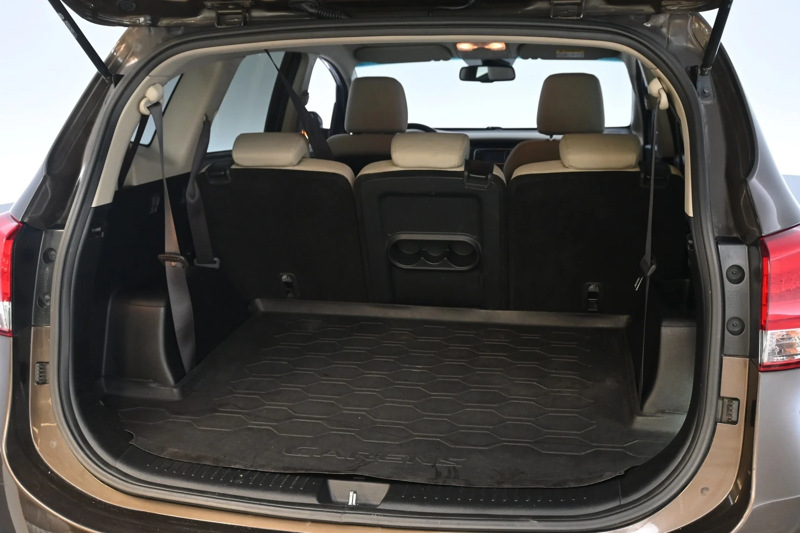 Car Image - 4hxl1yQ6nW03mThFKWusGH