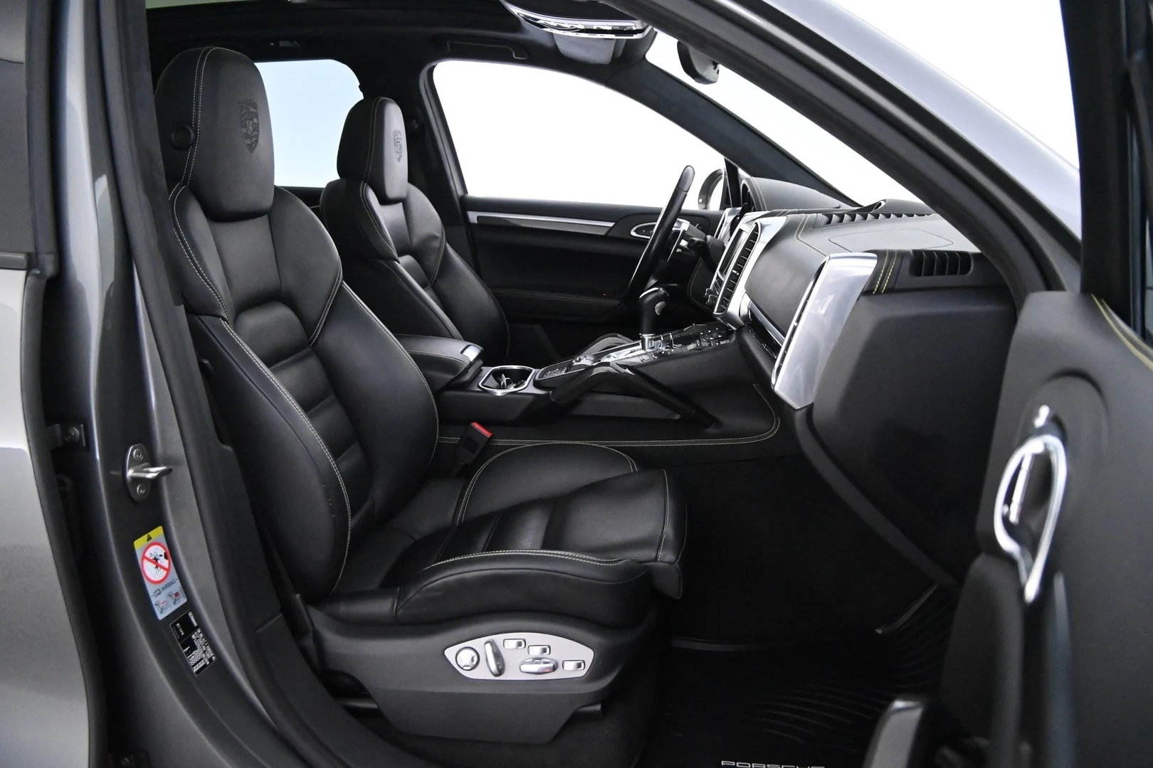 Car Image - 2JgLqTEthR90tVLp8p5Q1T