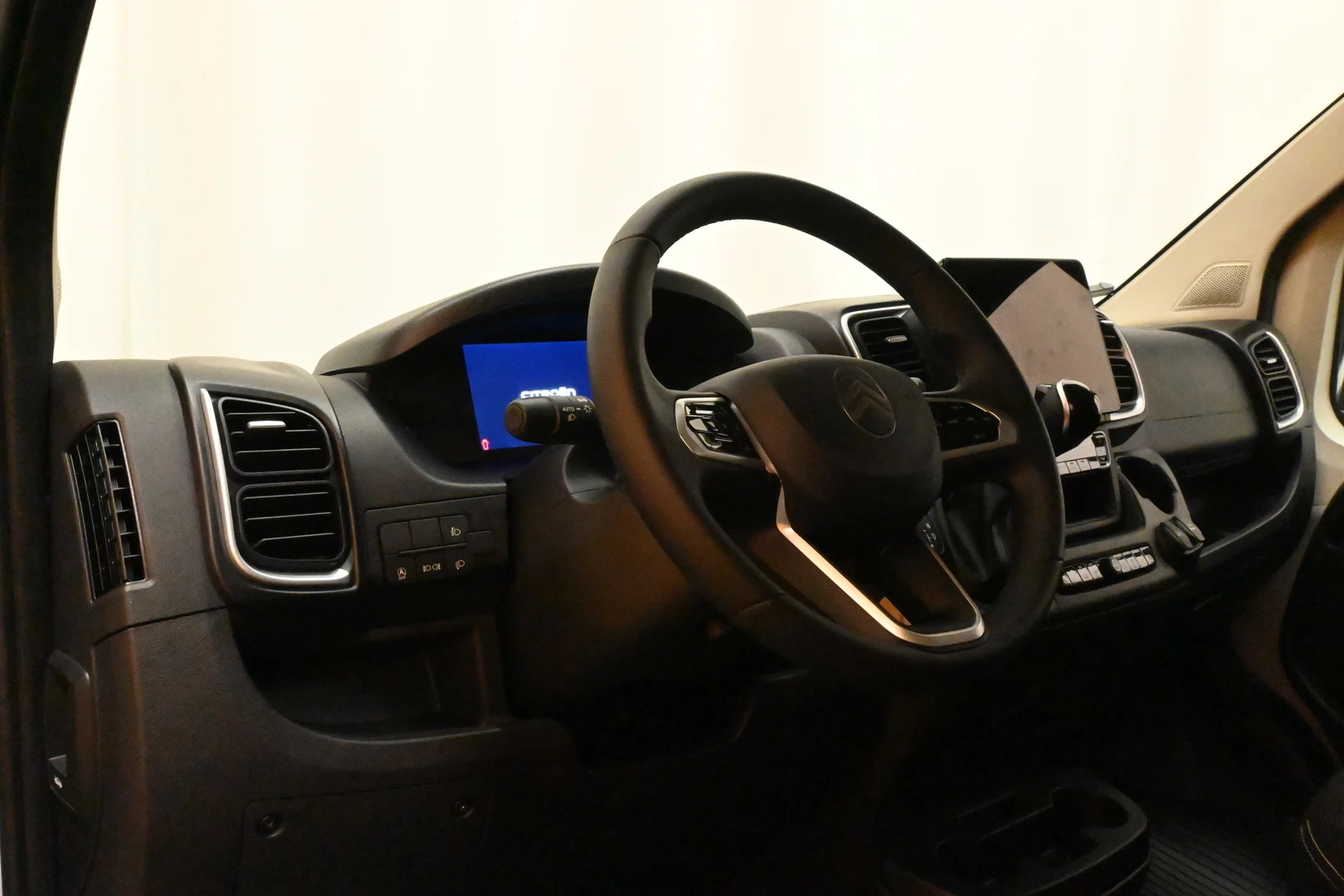Car Image - 6KFiEgCIGEI6limXT9JDnh