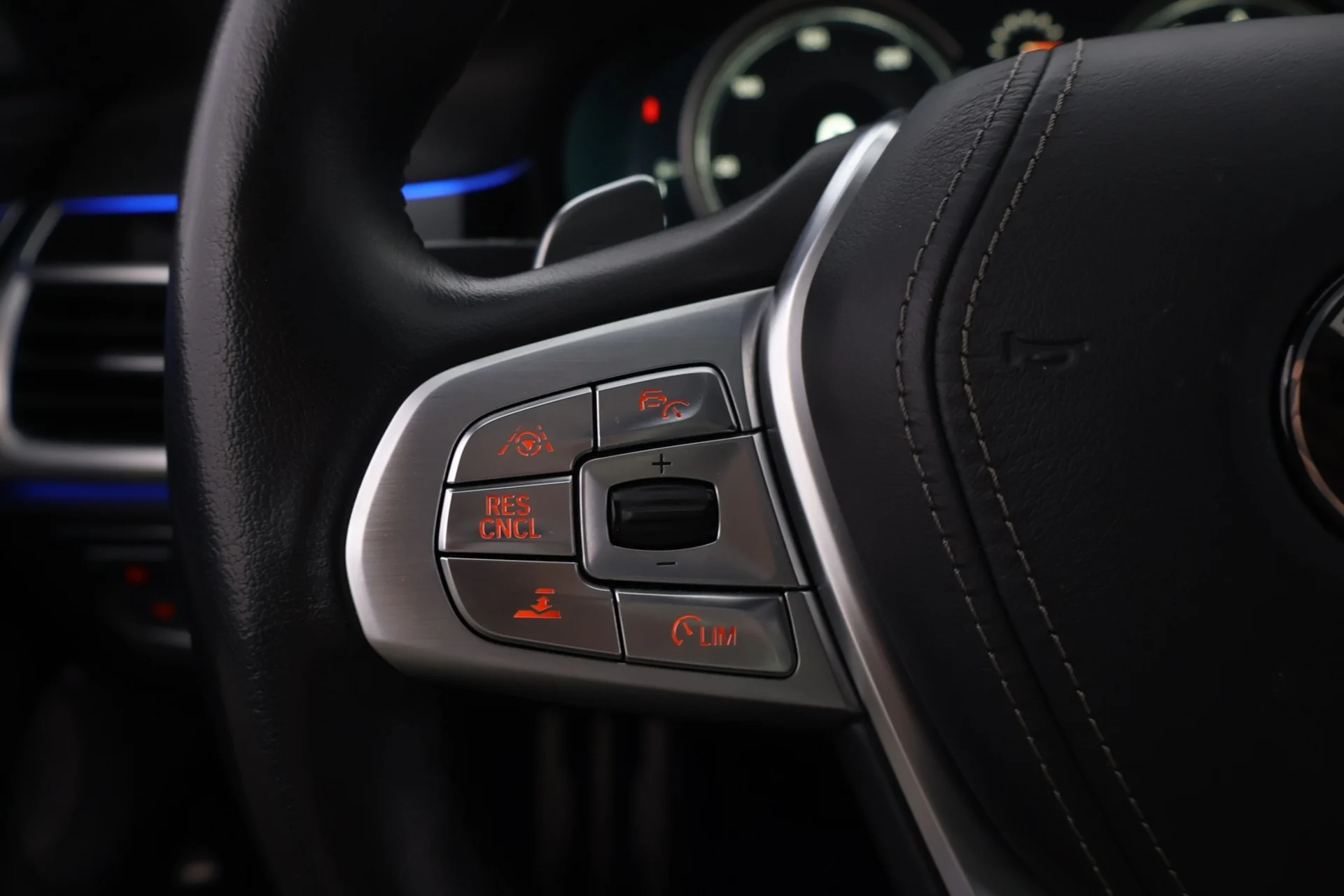 Car Image - liVEyLGqy73B1bmfjZ2No