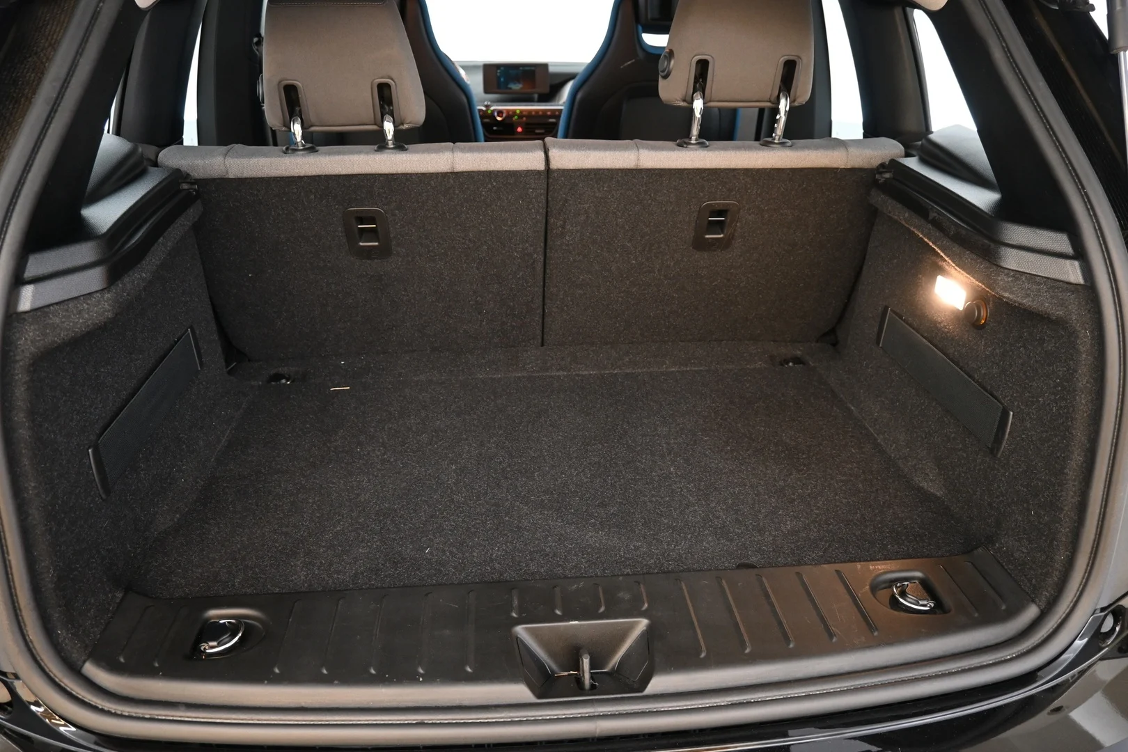 Car Image - 5L3v7BHfTmtuP4HUtwt2Pk