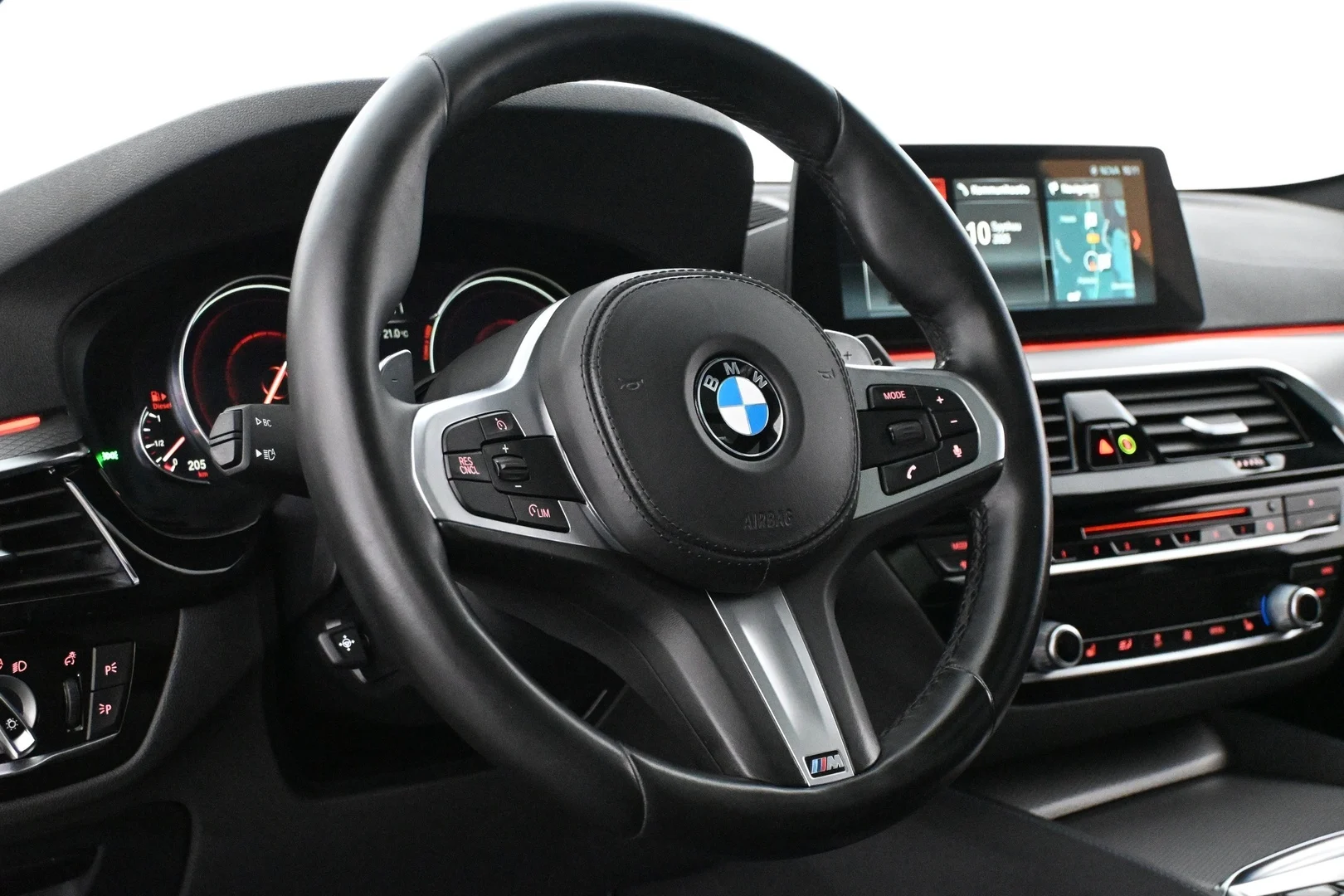 Car Image - 2u0UkxjcXIIdZLHen0Gx1e