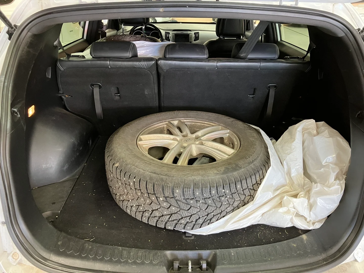 Car Image - 5LH7haFxsAr8fHmGWqVd72