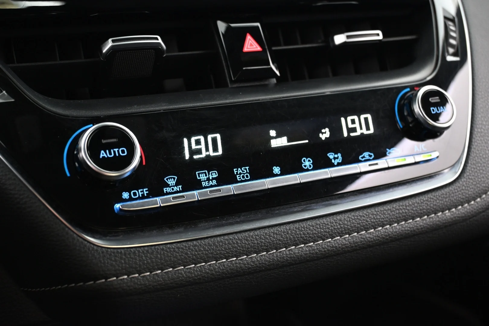 Car Image - 2F1dVe81aXbLEm91CfdXCn