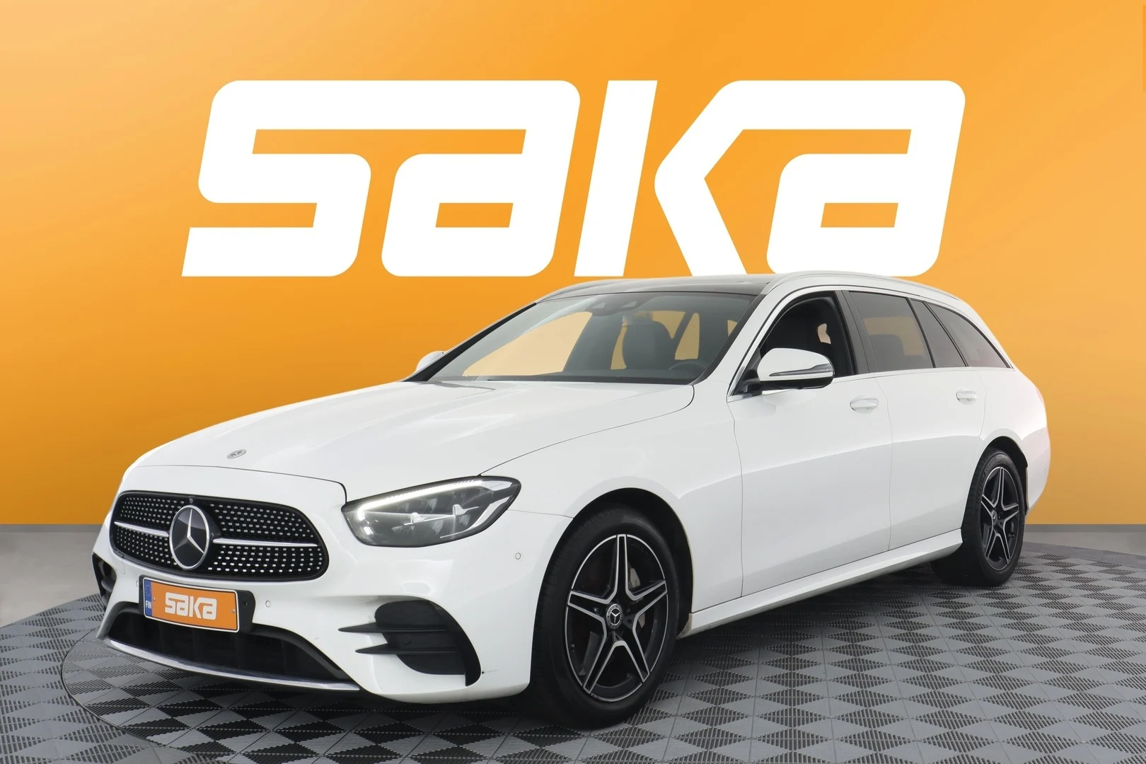 Car Image - WJuxjk9xFdKLqnzcll9p6