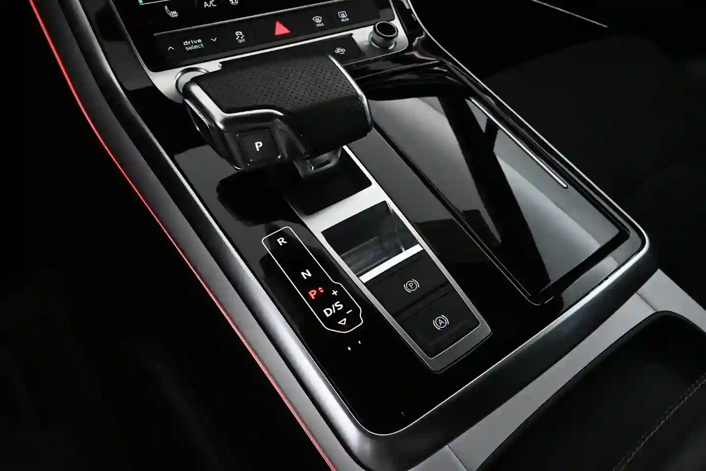 Car Image - 5NtqHOEUfpiUMa9xpOzx5c