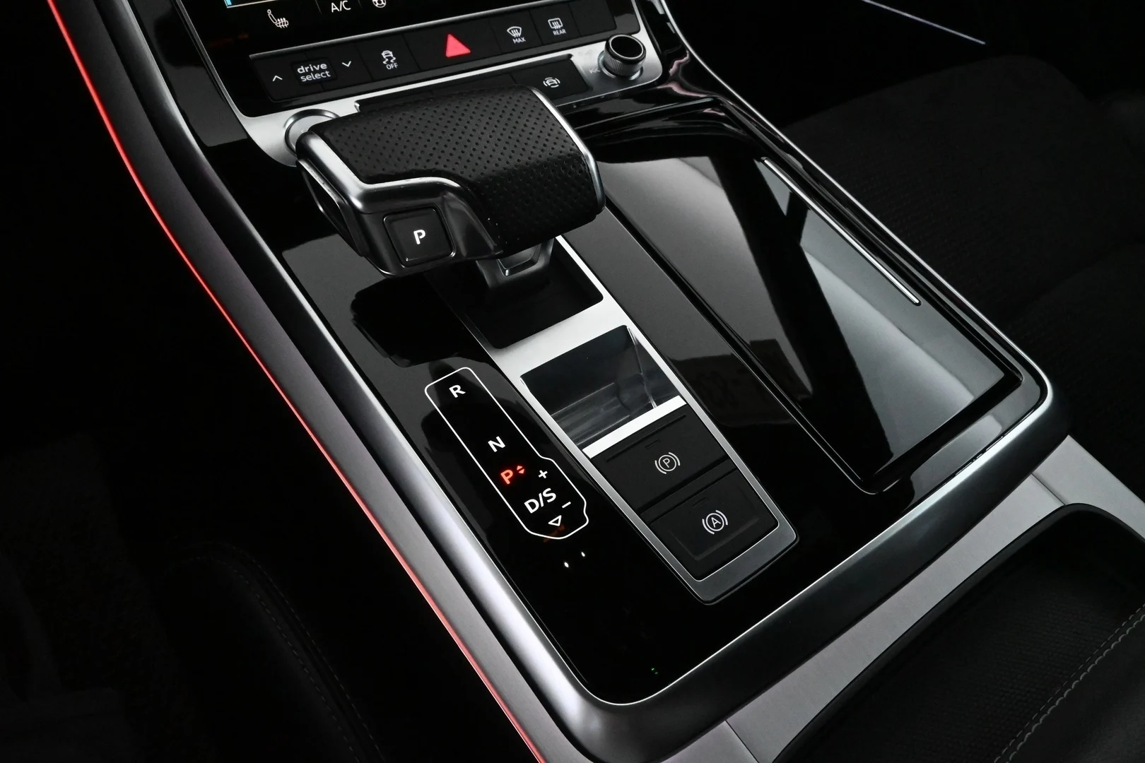 Car Image - 5NtqHOEUfpiUMa9xpOzx5c