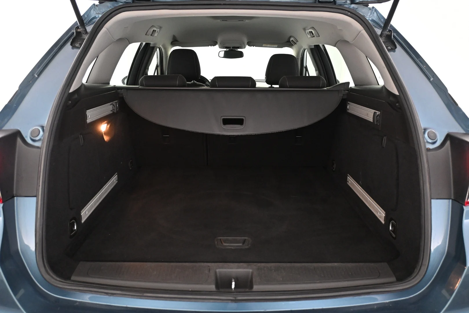 Car Image - 1aVirUDyR4LxijMmLjPaXZ